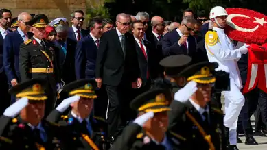 Erdoğan, Anıtkabir'de Zafer Bayramı'nı Kutladı