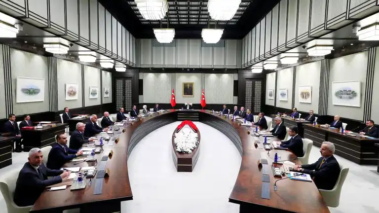 Kabine, Gazze ve Suriye'yi Masaya Yatıracak Kabine, Gazze ve Suriye'yi Masaya Yatıracak